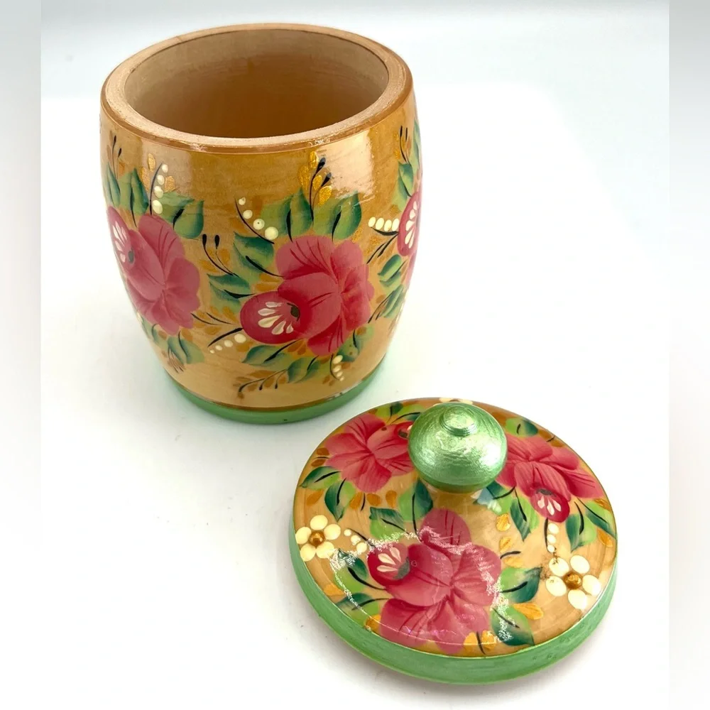 Vintage Wooden Jar Lid Hand Painted Flowers Lathe Turned Lacquered - Picture 9 of 10